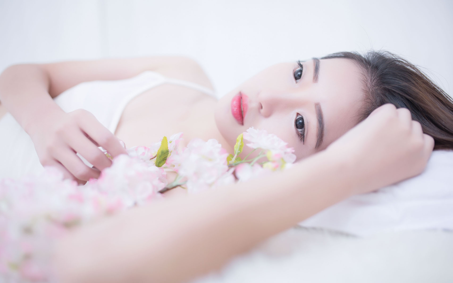 湖南警方通报记者采访被摔毁设备事件：涉事者已被刑拘